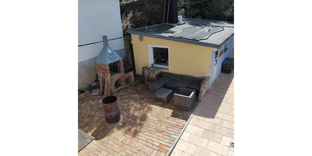 Blick zum Poolbereich.jpg